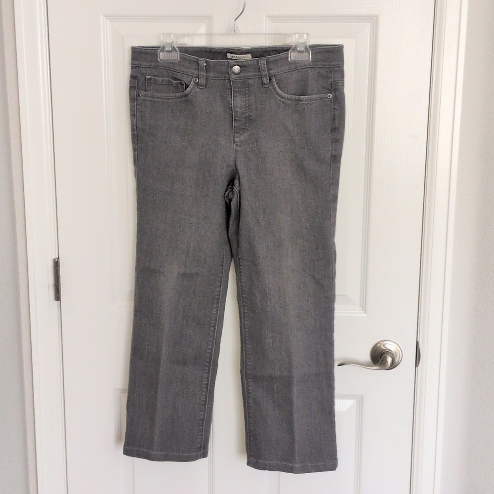 Jones New York Gray Stretch Capri Jeans - 10